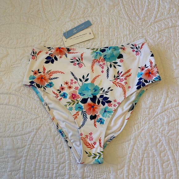 NWT Cupshe Swim Bottoms Floral size M - Picture 2 of 8